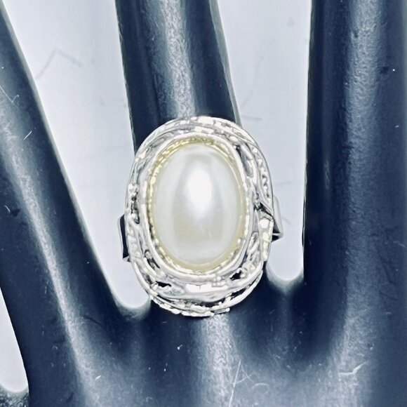 Silver Tone & Faux Pearl Statement Adjustable Ring (R431) - Picture 2 of 7